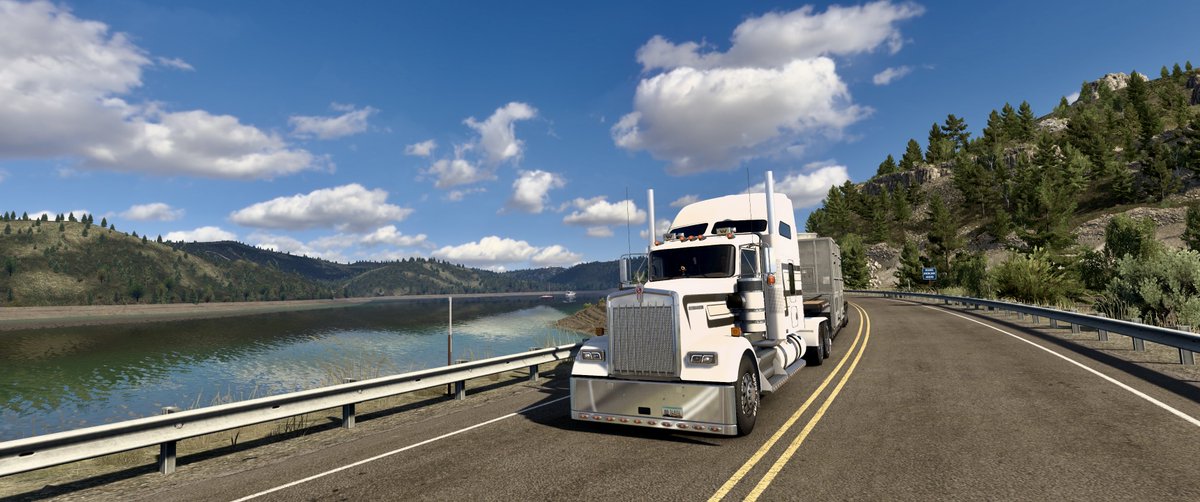 ats_ryoryo's tweet image. マップ埋め
冷却塔を運び　冷却塔って何に使うのだろ

山の上にRって🙄

#ATS #AmericanTruckSimulator
#Kenworth