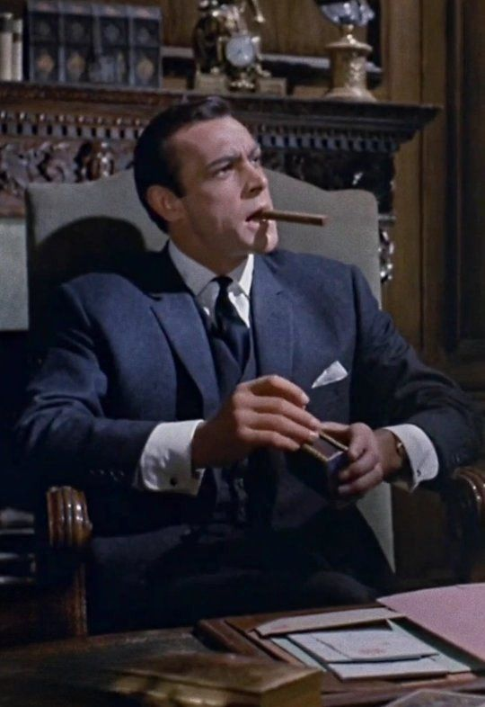 never half-ass something.

either you don't fucking care.
or you're damn obsessed.

anything in between is mostly shit.

finish what you start.
and don't start what you don't want to finish.

there are lessons on both sides of the bell curve.