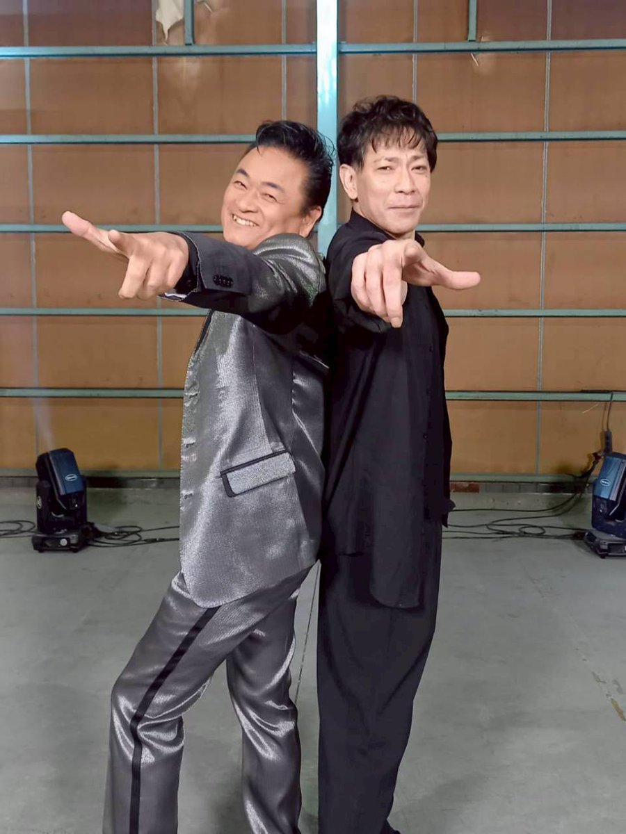 chibita4585's tweet photo. ㊗️新曲発売(・ิω・ิ)
北川大介さんの『大介のソーラン恋歌』MV
踊らせて頂きました。
歌謡ショーで何度も御一緒して以来すっかり大ちゃんファミリー(笑)
5歳から教えてるメンバーと一緒に踊れることは特別な経験です。
振付はアリサ先生!!
https://t.co/JjTWPnziHL
#北川大介 #ツカサキッズ #funky5 https://t.co/KUZHjMAzJA