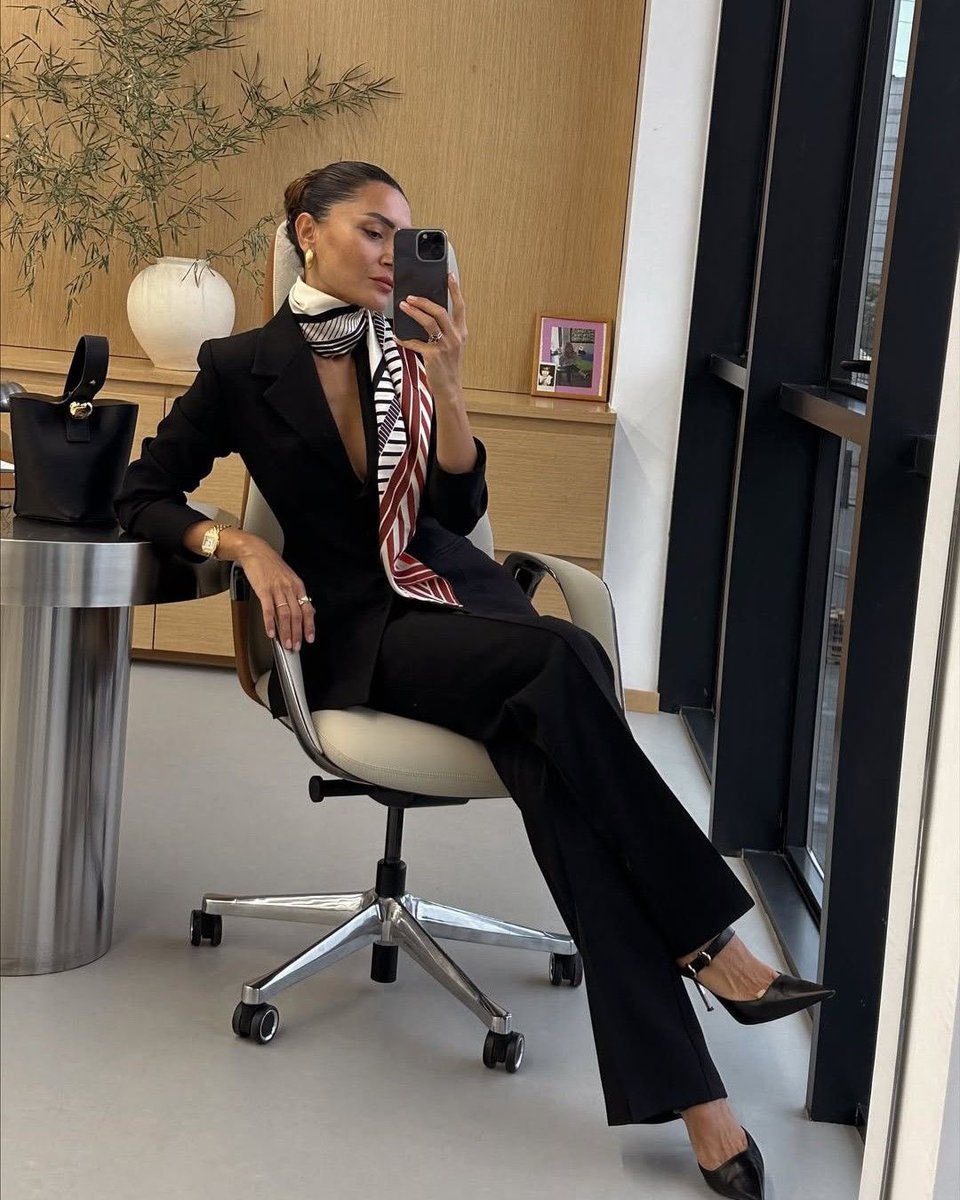 classyladylife's tweet photo. corporate outfits. https://t.co/pzPfnej90Q