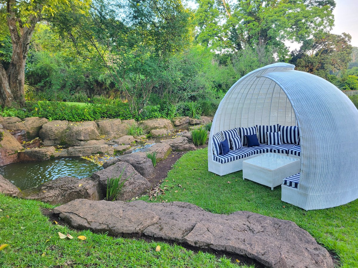 PatioGuruSA's tweet photo. https://t.co/yGYPmSkKp9
It is perfect for patios, pool sides, gardens, or sunny backyards, and is made from weather-resistant materials to withstand all weather elements. #durban #southafrica #daybed #furniture 0827590413 https://t.co/98yXDqGNC4