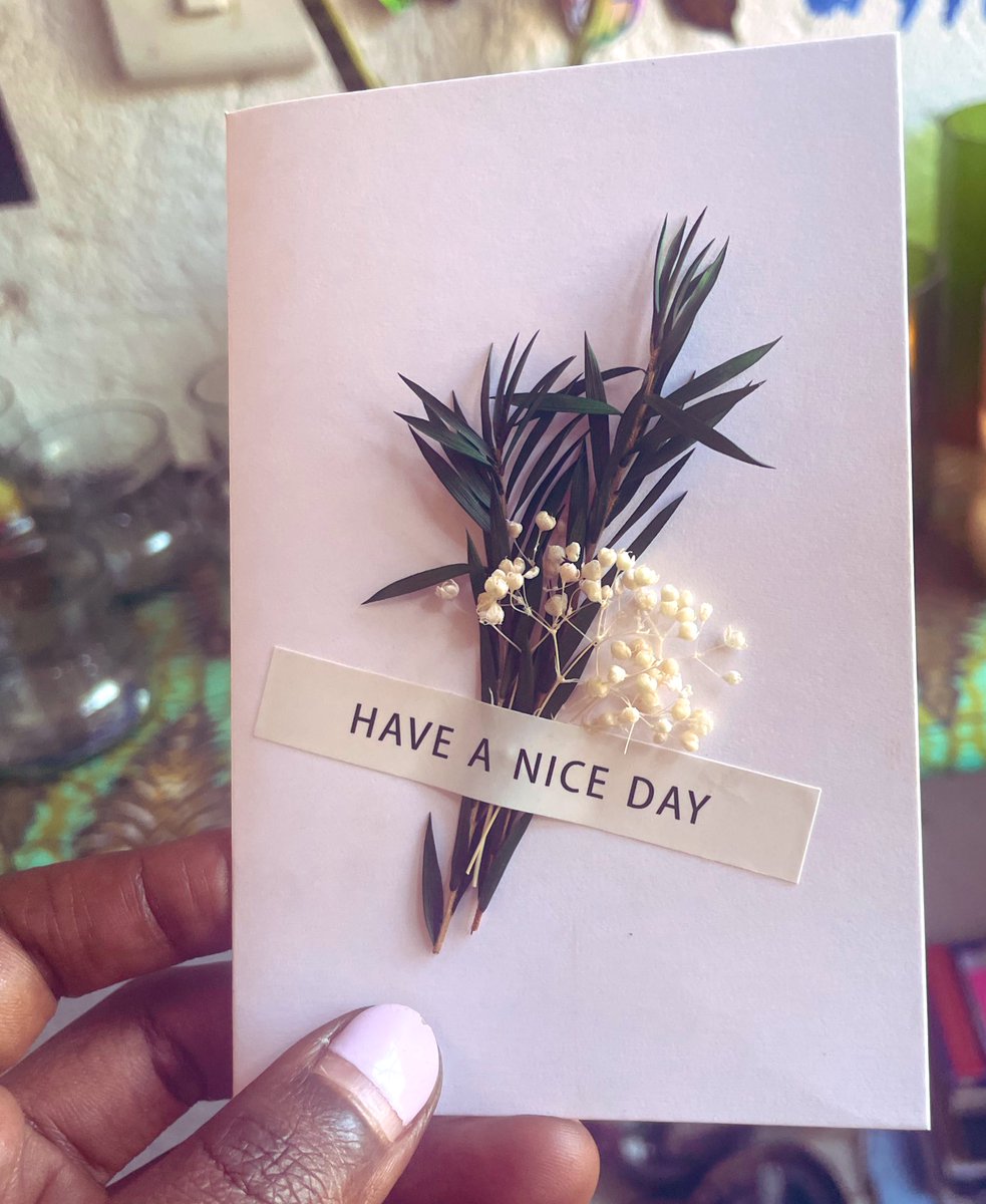 Ibbys_candles's tweet image. For scented candles,valentines day setups,flower bouquets and cards..

Am your entrusted plug👌

Dm or contact me on +256706685260 for orders and inquiries🤗

Am located in Najjera 2
#ValentinesDay2026 #ValentinesDay #candles #giftideas #kampala