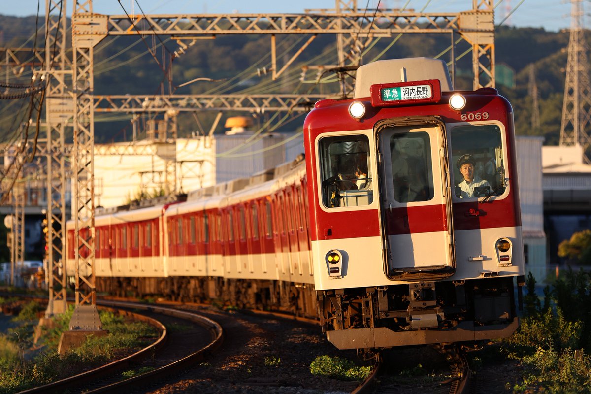kunugiphoto2's tweet photo. 古豪と新鋭 https://t.co/ehKB3AAT13