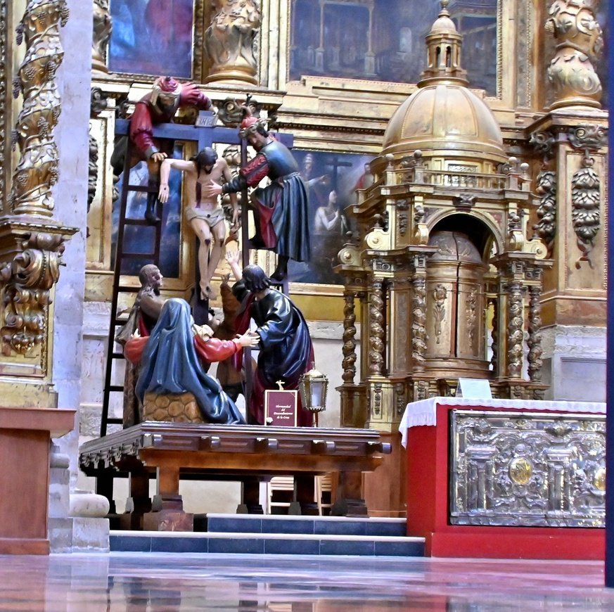 Galería fotográfica del Hermano José Ignacio Santamaría 
hermandaddelaescalera.org/traslado-del-s…