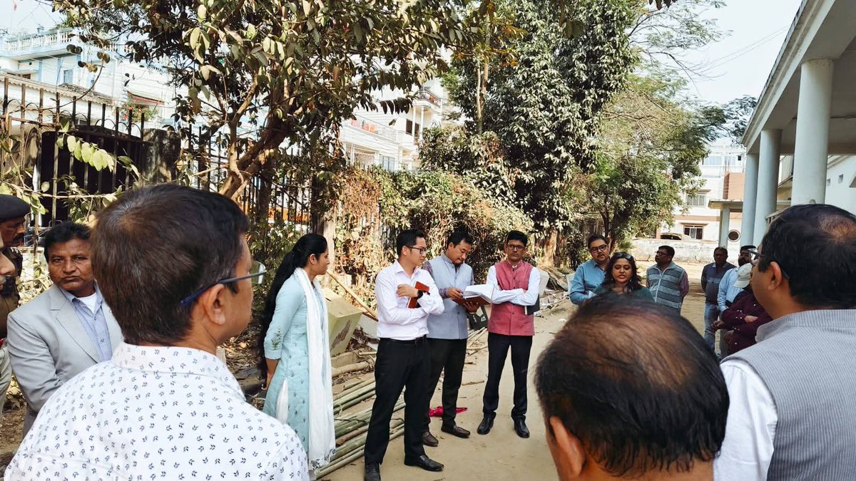 TripuraSRLM's tweet image. A mega program will be held on Viksit Bharat-Guarantee for Rozgar and Ajeevika Mission (Gramin) (VB-G RAM G) Act in Agartala.  A site visit was done by Secretary RD Shri Abhishek Singh IAS in the presence of all line departments.

CEO #TRLM Shri Tarit Kanti Chakma IAS joined in