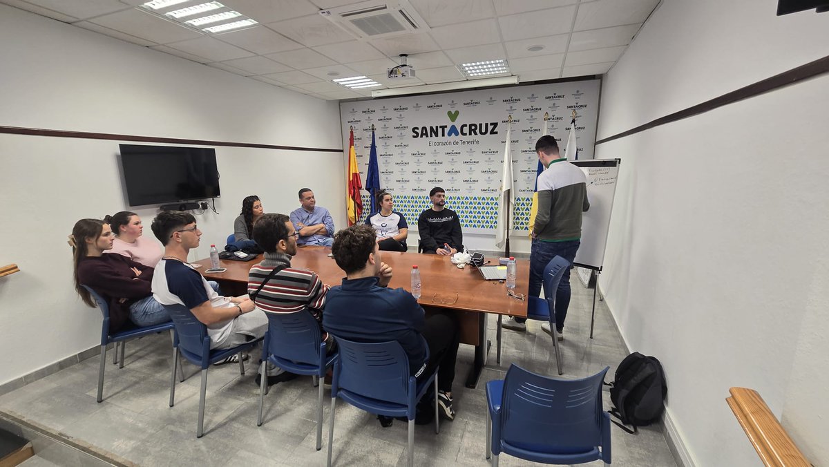 CB Tenerife Central tweet media