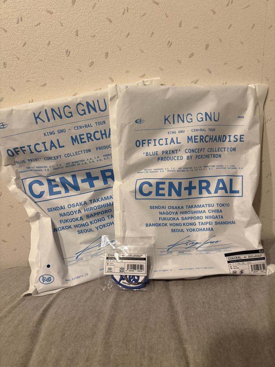 yoshiki__gnu's tweet photo. みんなが届いてる中不安で待ってたら、やっと届きました！金欠だったので少なすぎた😱…💸
二時販売は絶対買うぞ！！ https://t.co/15Itoa1cCs