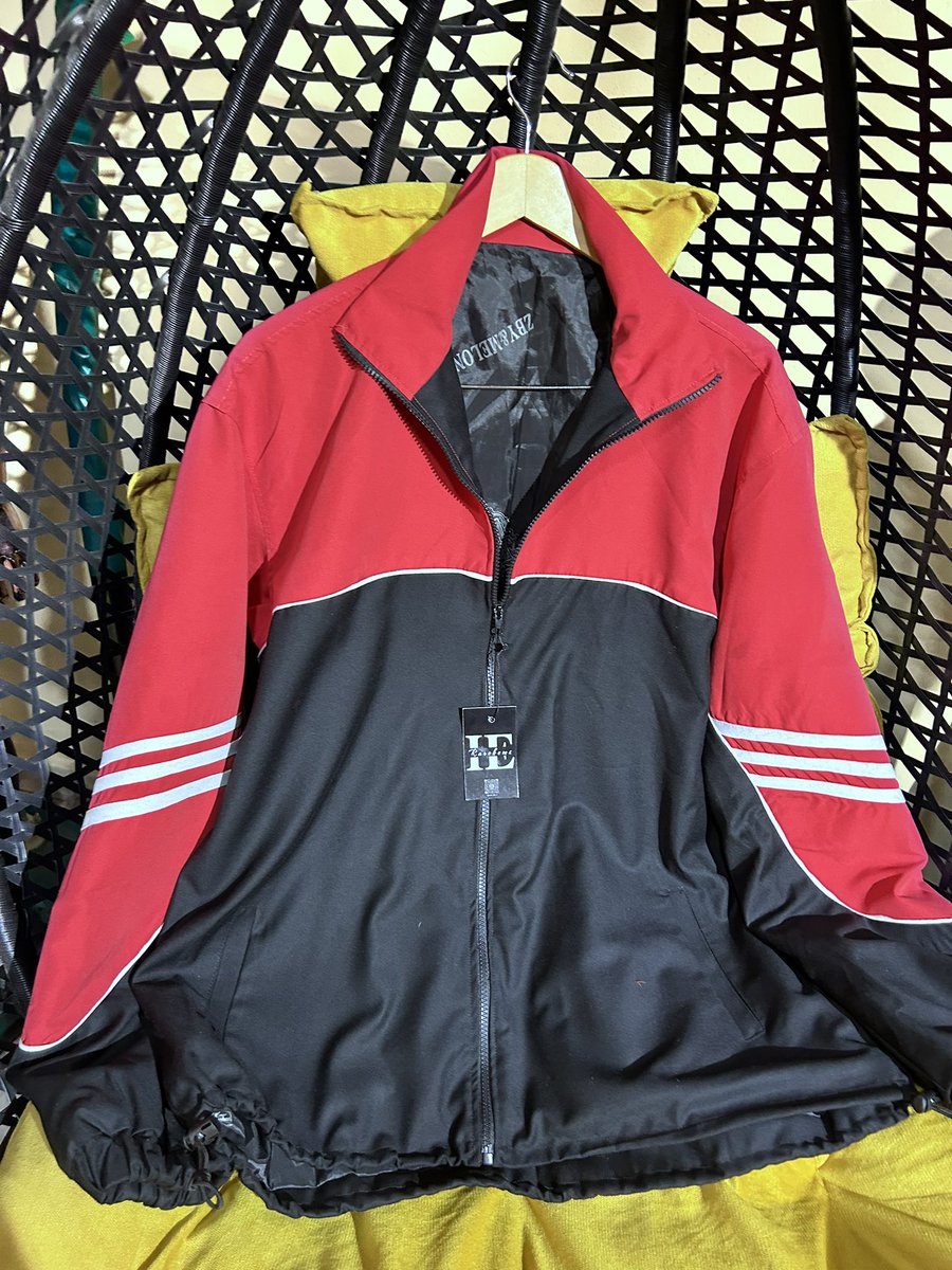 Rarehem_s's tweet photo. Adidas inspired
Rare zipper jacket
#fashion #customise #zipperjacket #fashionnova https://t.co/zGpQKiX5Wv