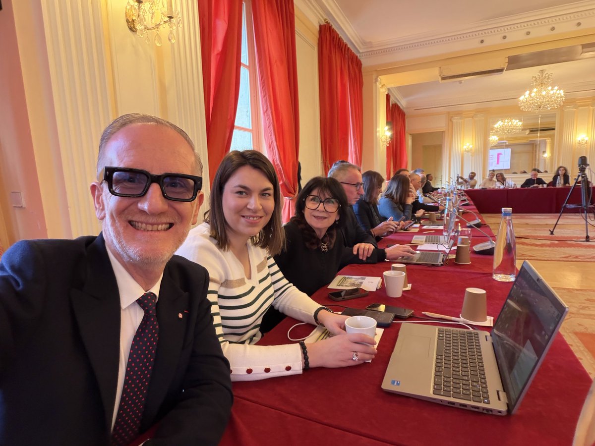 📍 <a href="/Prism_PACA/">PRISM_EMPLOI Provence Alpes Côte d’Azur & Corse</a> &amp; Corse à Paris pour le séminaire du Conseil d’Administration et des Régions <a href="/Prismemploi/">Prism'emploi</a>.
L’enjeu : Anticiper les mutations du travail temporaire et bâtir une stratégie ambitieuse à horizon 2030, au service de l’économie et de l'emploi. #Interim #Emploi