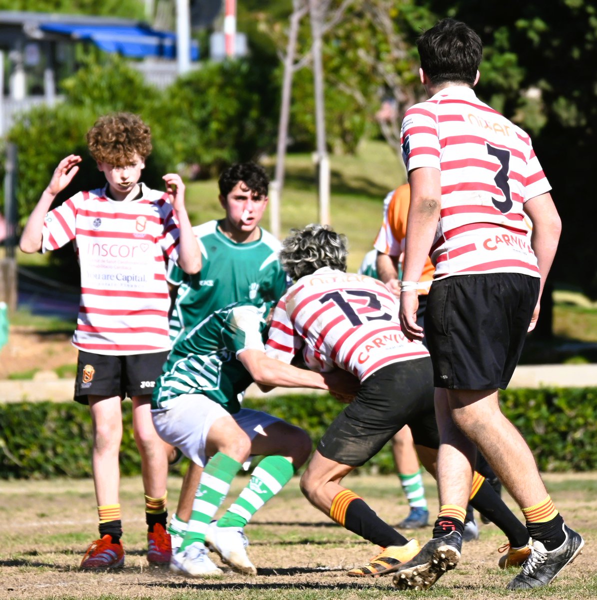 Dissabte els nostres S16 i S18 van disputar dos partits amistosos amb el RC Ponent. La victòria en els dos partits va ser per l'equip visitant que va desplegar un esplèndid joc ofensiu. Una fantàstica jornada que va servir per enfortir vincles amb l'equip mallorquí.
