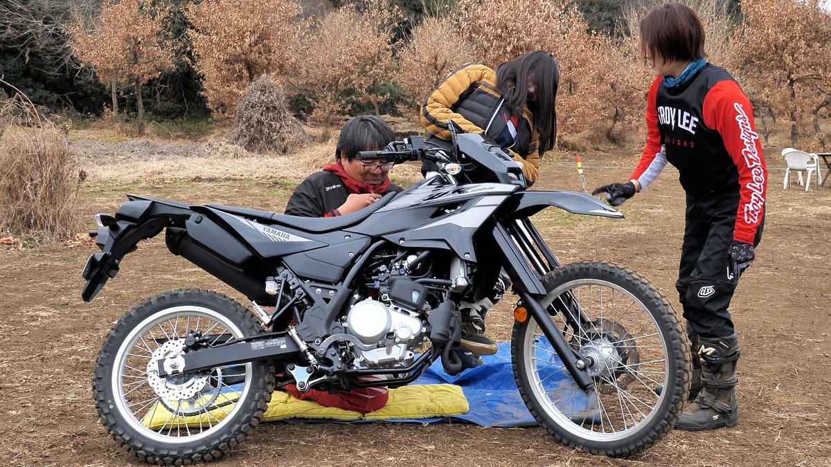 bikoongogo's tweet image. YAMAHA #WR125R  を柴田直美と竹川由華が、オフロードコースで試乗😆youtu.be/nmPXD1KsB1c
138kgの車体を一人で引き起こせるかも検証💪（撮影協力：谷田部エンジョイスポーツランド）#試乗インプレ