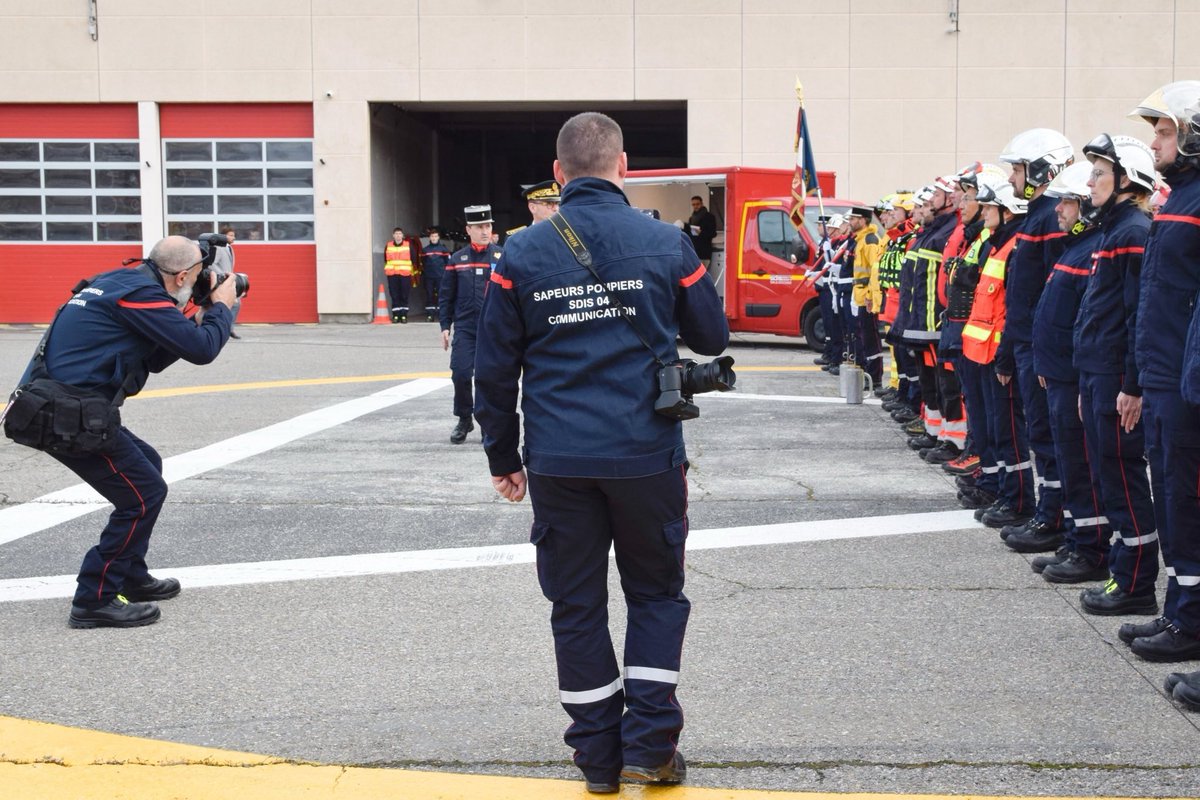 Pompiers 04 tweet media