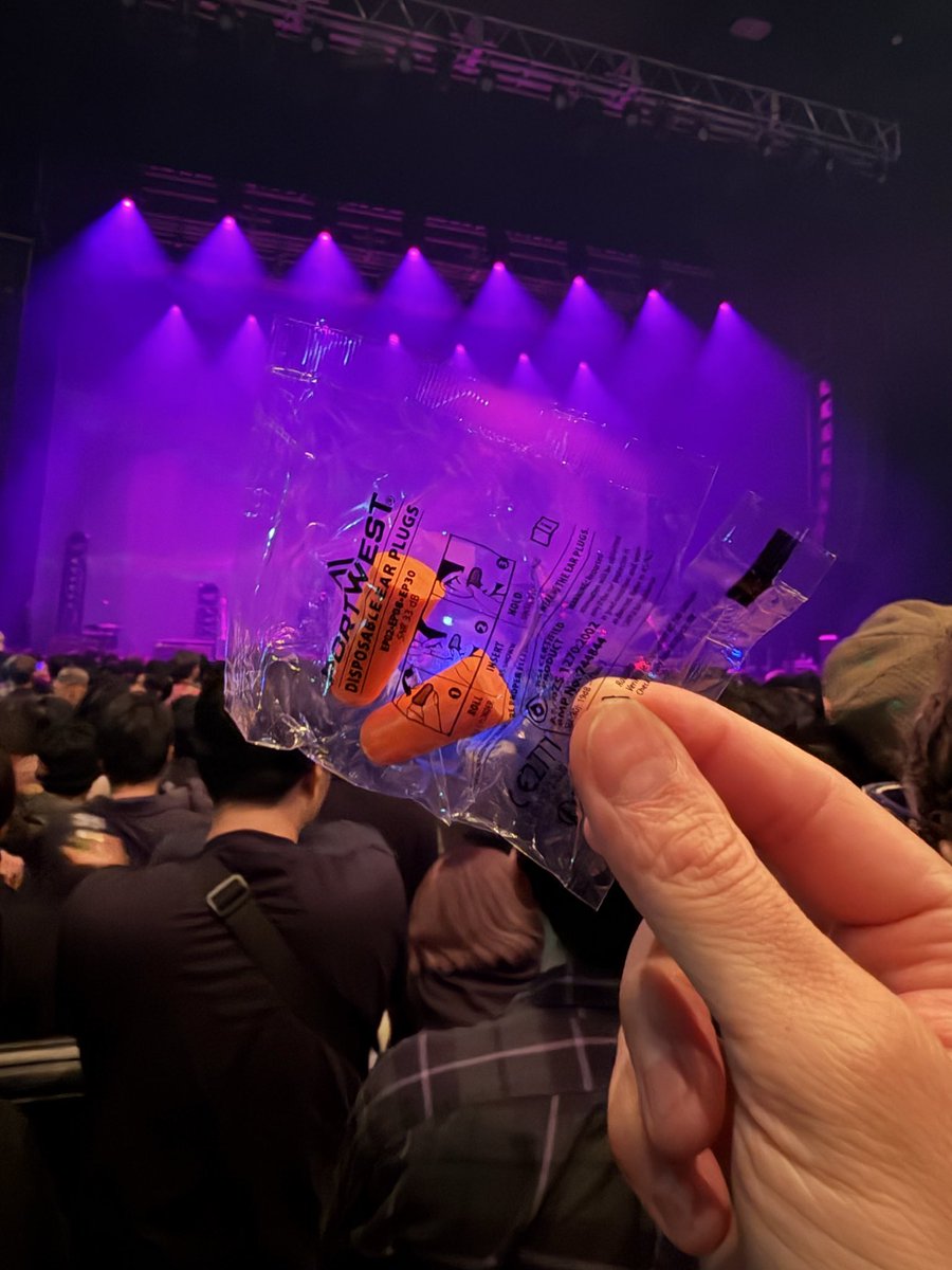 Tatsuhiro80000's tweet photo. マイブラのライブに来た。 https://t.co/cnMsvMZNKh