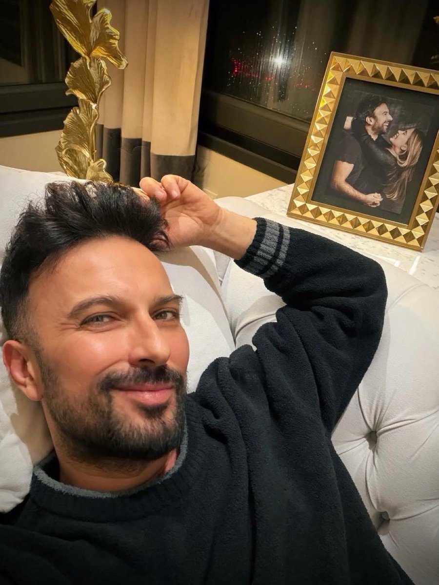 ozetgechaber's tweet photo. Megastar Tarkan, İstanbul’daki konser serisinin kapanışını Orhan Gencebay ile yapacak.

• Tarkan’a daha önce Cem Yılmaz, Sibel Can, Ata Demirer ve Ajda Pekkan eşlik etmişti. https://t.co/ST9awfucSq