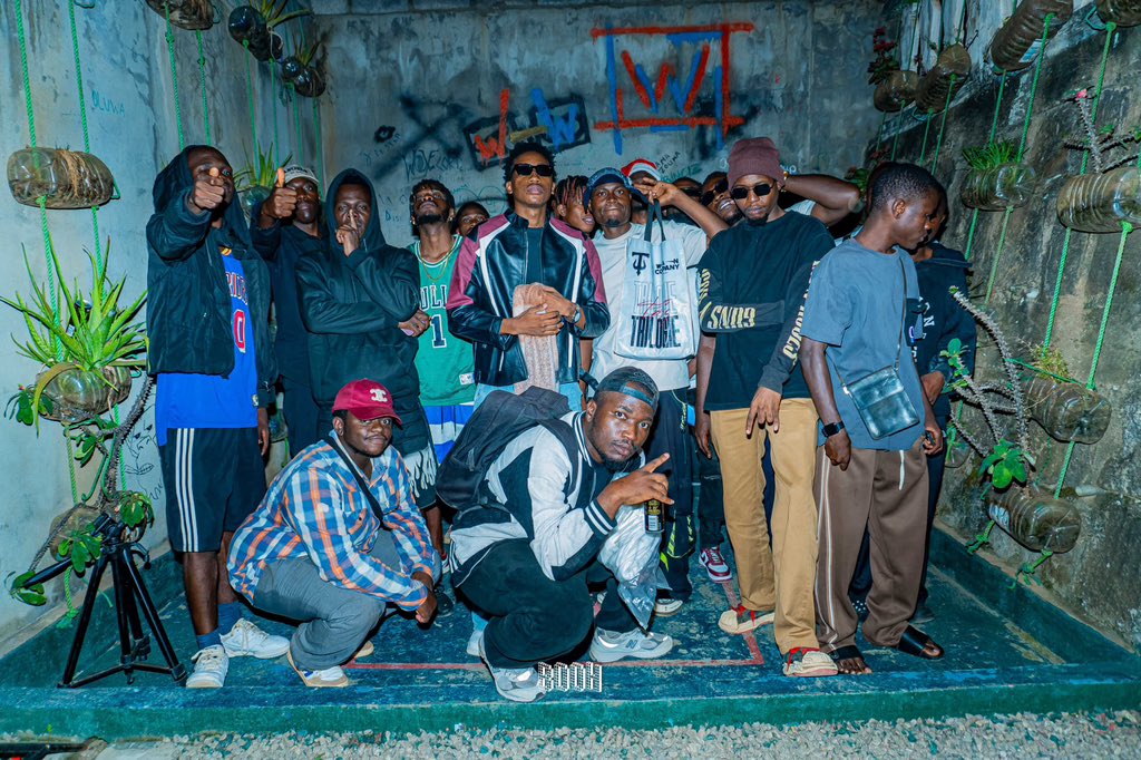 C’est montrer que quand le rap camer se lève, le public se lève aussi.

RDV CE SAMEDI À YAOUNDÉ ET SAMEDI LE 14 À DOUALA