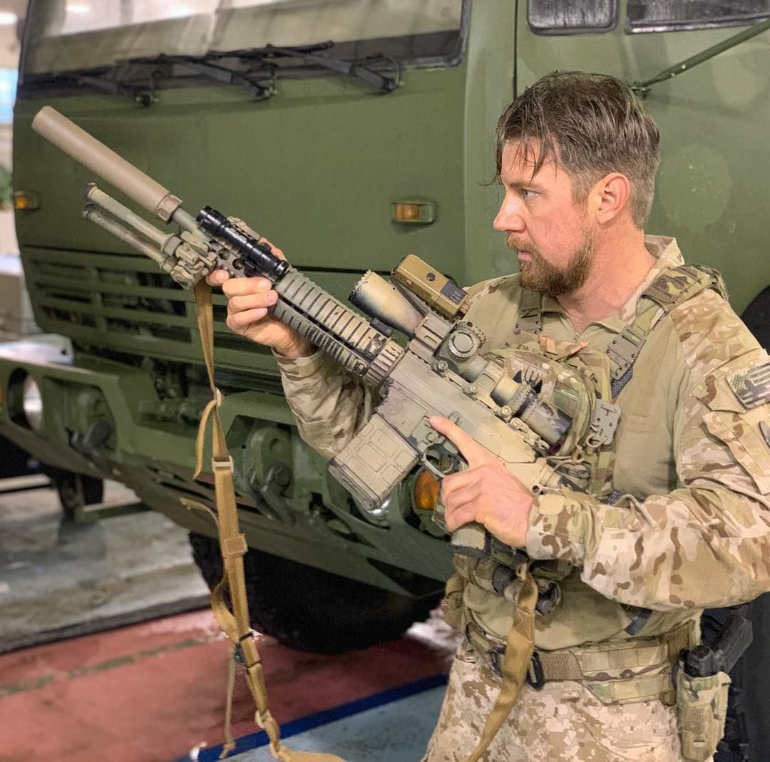 swat_sniper01's tweet image. SEAL TEAM(シールチーム)を見てSR25を買おうと思いました。
#唐突に射撃姿勢を上げる
#俺がこの銃を買うきっかけのシーン