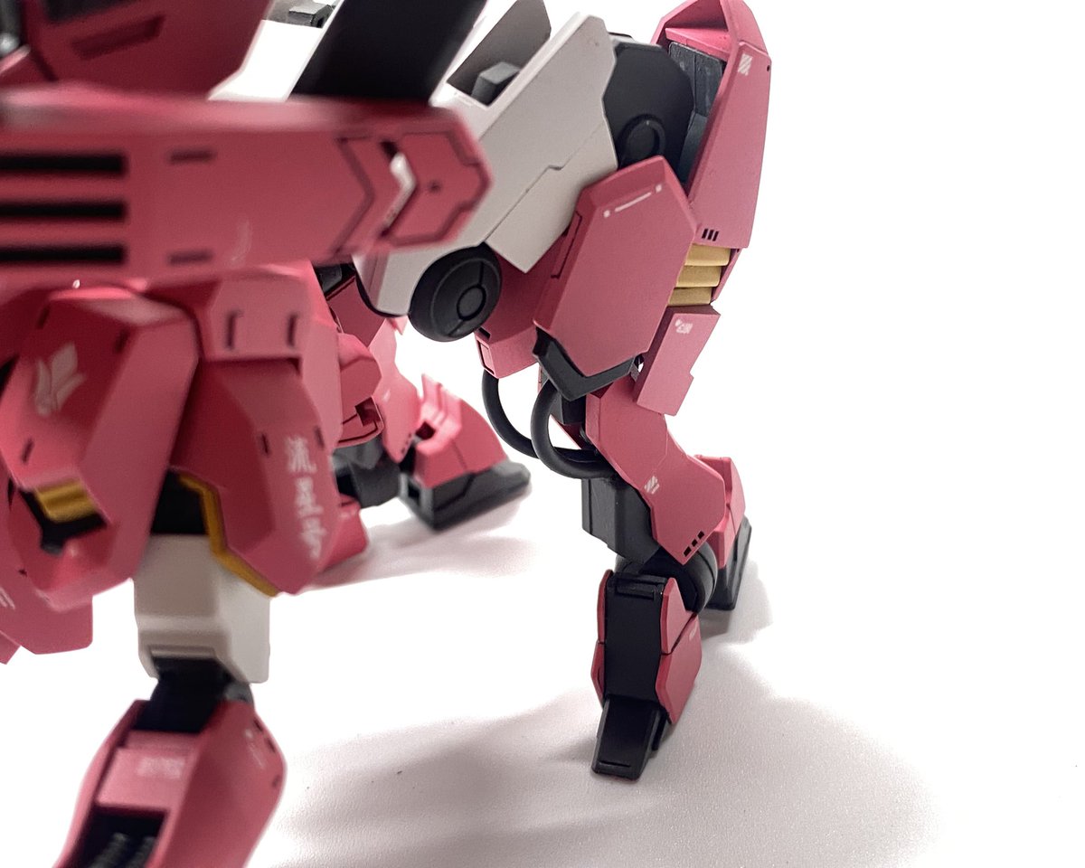 デカールは「ガンダムデカールNo.103 機動戦士ガンダム 鉄血のオルフェンズ汎用1」を使用してフラウロスに合うものをチョイス。
他各種デカールもしようしています。