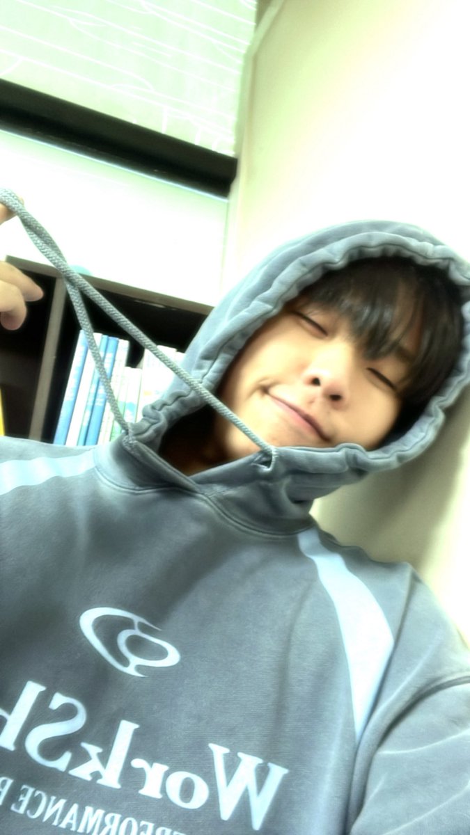 Helli009's tweet image. #ㄱㅊㅅ #게친소 디엠해줘