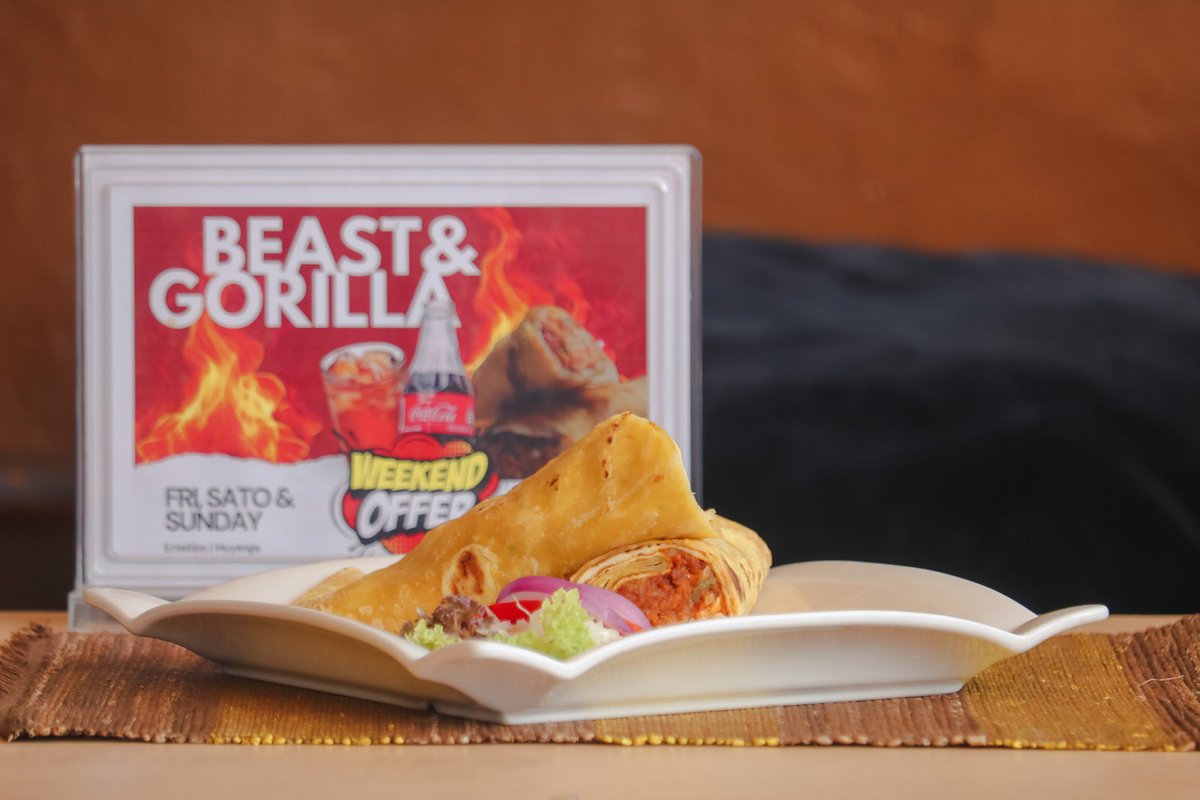 Birders_Lens's tweet photo. Discover Uganda uniquely through every bite of the iconic Rolex. In partnership with The Rolex Guy, we roll tradition, flavor, and culture into an unforgettable street food experience for our visitors.
#UgandaExperiences #RolexGuy #StreetFoodUganda #TasteUganda https://t.co/H0uYfmQQHM