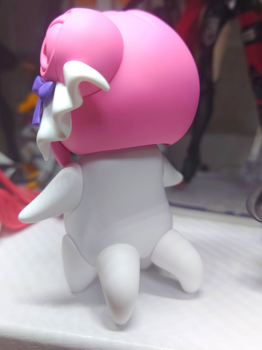 やっとDORO来ました！
お尻から足を生やせば自立出来るのいいw