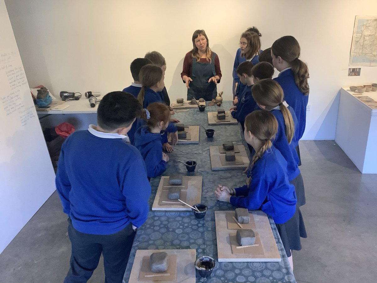 Mrs L Crossley tweet media