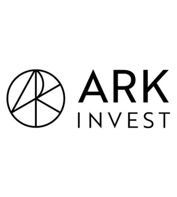 64bitcoinkr's tweet photo. <캐시우드 ARK 투자 아이디어 2026>

1. AI는 이제 막 시작됐을 뿐, 갈 길이 아주 멀다.
지금의 AI 붐을 버블이라고 걱정하는 사람들이 많지만, 나는 그렇게 보지 않는다. GPU는 없어서 못 팔 정도로 현장에서 즉각적인 가치를 만들어내고 있다. AI는 이제 막 가속이 붙기 시작한 초기 단계이며, 앞으로 수년 동안 우리 경제를 통째로 뒤흔들 것이다.
​
2. 2030년, 전 세계 GDP 성장률은 7% 시대에 진입할 것이다.
인류 역사에서 기술 혁명은 항상 경제 성장의 ’계단식 도약‘을 가져왔다. 철도와 전기가 나왔을 때 성장이 수 배씩 뛰었듯, 이제 AI, 로보틱스, 에너지 저장 장치 등이 결합하며 GDP 성장을 폭발시킬 ��다. 현재 3% 수준인 성장률이 2030년에는 7% 이상으로 가속화될 것으로 본다. 이건 보수적인 예측일지도 모른다.
​
3. 데이터 센터 투자는 1.4조 달러 규모로 폭발한다.
��GPT가 등장한 이후 데이터 센터 인프라 투자가 2.5배 늘어 현재 500억 달러 수준이다. 하지만 2030년이 되면 매년 1.4조 달러가 이 분야에 쏟아질 거다. 우리가 AI 구독료로 내는 돈은 업무 효율을 생각하면 반나절 만에 회수되는 수준이다. 기업들이 이 엄청난 생산성 향상을 목격한 이상 투자를 멈출 리 없다.

4. 기존 소프트웨어 기업들의 ’파괴적 혁신‘이 시작될 거다.
AI가 기존 소프트웨어 시장을 통째로 뒤흔들면서 옛날 방식의 서비스형 소프트웨어(SaaS) 기업들은 힘든 시간을 보낼 수 있다. 하지만 변화의 흐름에 올라탄 기업들은 연 50% 이상의 폭발적 성장을 기록할 거다. 결국 시장은 소수의 강력한 플랫폼 중심으로 재편될 것이며, 누가 ’진짜 플랫폼‘이 되는지가 투자의 성패를 가를 거다.
​
5. 비트코인은 여전히 ’디지털 골드‘로서 갈 길이 멀다.
최근 가격 변동이 컸지만 비트코인의 본질은 변하지 않았다. 오히려 세대 간 부의 이전이 일어나는 향후 10~15년 동안 비트코인의 가치는 더 빛날 거다. 금광 채굴은 가격이 오르면 공급을 늘릴 수 있지만, 비트코인은 수학적으로 2,100만 개로 딱 고정되어 있다. 인플레이션 헤지 수단으로서 비트코인의 위상은 더 강력해질 것으로 판단한다.
​
6. 모든 자산이 블록체인 위에서 ’토큰화‘될 것이다.
주식, 채권, 은행 예금까지 모든 자산이 공공 블록체인 위에서 토큰화되는 시장이 11조 달러 규모로 커질 거다. 스테이블코인은 이미 개발도상국에서 송금 수단으로 확실히 자리를 잡았다. 금융 시스템 전체가 더 빠르고 투명한 기술로 통째로 옮겨가는 과정이며, 이 과정에서 엄청난 투자 기회가 생길 거다.
​
7. 암 치료비가 획기적으로 낮아지는 ’정밀 의학‘의 시대가 온다.
AI와 유전자 편집 기술이 결합하면서 신약 개발 비용이 1/3 수준으로 떨��질 것으로 본다. 피 한 방울로 1기 암을 진단하는 시대가 이미 오고 있다. 보험사들도 110만 달러 가치의 치료를 30만 달러에 해결할 수 있다면 기꺼이 돈을 낼 거다. 생명 공학의 혁신은 단순히 수명을 늘리는 게 아니라 의료 시스템의 비용 구조를 완전히 바꿀 거다.
​
8. 테슬라는 로보택시 시장에서 압도적인 비용 우위를 점할 거다.
로보택시 시장은 2030년까지 34조 달러 규모의 가치를 창출할 거다. 우리의 분석에 따르면 테슬라의 비용 구조는 경쟁사인 웨이모보다 50%나 더 저렴하다. 개인용 차량은 하루에 5%만 쓰이지만 로보택시는 50% 이상 활용될 수 있다. 차량 판매 대수는 줄어들지 몰라도, 그 플랫폼을 장악한 기업이 가져갈 수익은 상상을 초월할 거다.

9. 드론 배송이 물류 비용을 90% 이상 깎아줄 거다.
현재 15달러 정도 드는 배달 비용이 드론을 통하면 1달러 미만으로 떨어질 수 있다. 이미 전 세계적으로 연간 400만 건의 드론 배송이 이뤄지고 있다는 사실을 아는 사람은 많지 않다. 로봇과 드론이 ���송의 주류가 되는 순간, 커머스 시장의 판도는 다시 한번 크게 바뀔 것으로 본다.
​
10. 지금은 인류 역사상 창업하기 가장 좋은 시기다.
로봇과 AI가 일자리를 뺏는다고 두려워할 필요 없다. 오히려 AI를 비즈니스 파트너로 삼아 누구나 아이디어만 있으면 창업할 수 있는 시대다. 나는 아크 인베스트를 창업할 때 이런 도구가 있었다면 훨씬 더 좋았을 거라 생각한다. 위험은 늘 존재하지만, 지금처럼 기술이 폭발적으로 수렴하는 시기는 창업가들에게 무한한 기회의 장이 될 것이다.