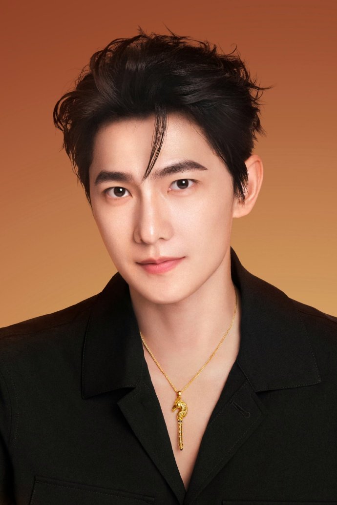 ตายแป.....
หยางหยาง ที่หล่อที่สุด คือหยางหยาง ที่ใส่ Chow Tai Fook
 CTF  up ig ไปปาหัวใจกันค่ะ 
instagram.com/p/DUVPXwhk2jL/…
#yangyang #yangyang杨洋 #หยางหยาง #杨洋 #양양 #ヤン・ヤン