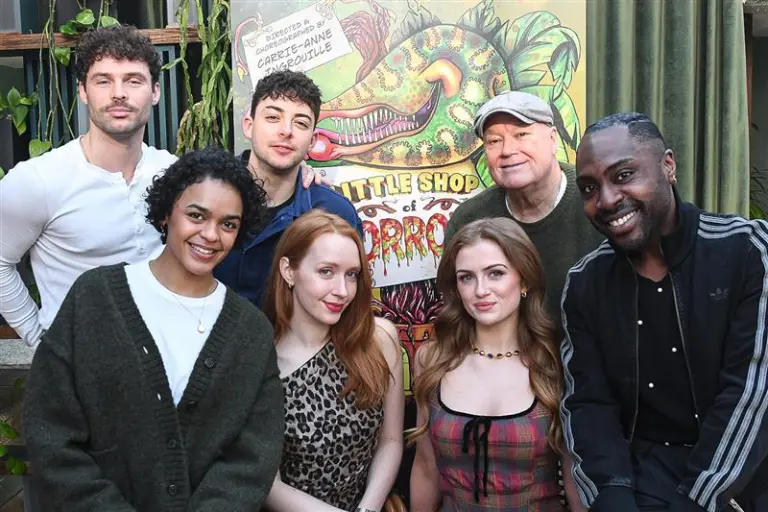 WhatsOnStage's tweet photo. Little Shop of Horrors unveils company for autumn run https://t.co/9bvbhX8gnF https://t.co/IqgDqH5tAO