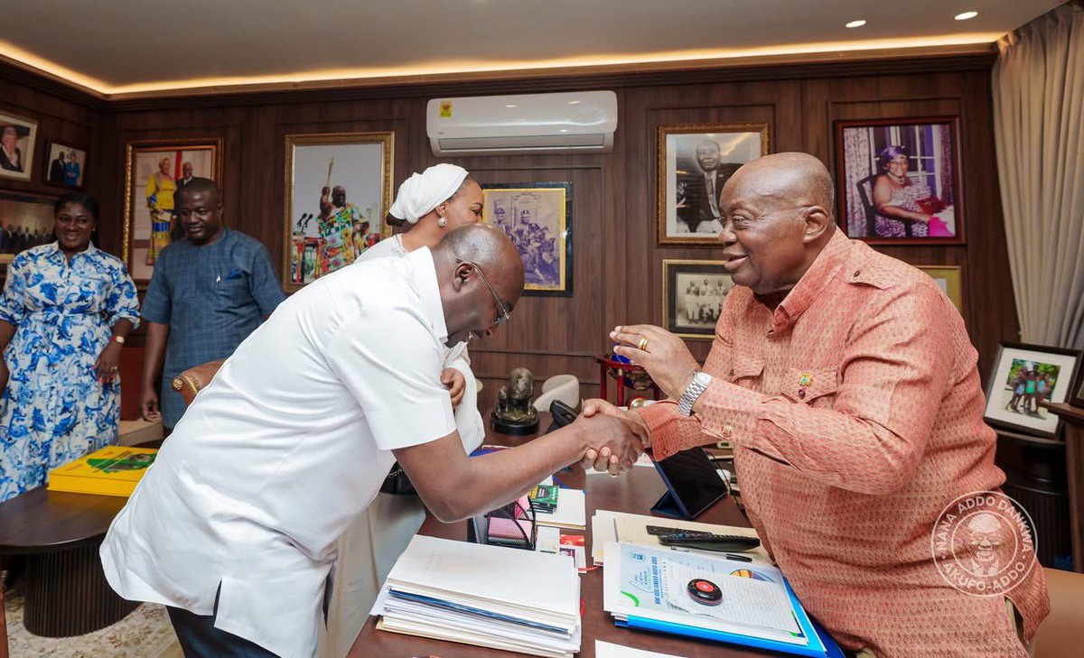 NAkufoAddo's tweet image. Newly-minted flagbearer of our great party, Dr. Mahamudu Bawumia and his spouse, @SBawumiaonX, paid a courtesy call on me yesterday, 3rd February, 2026. 

Eighteen years ago, I chose Dr. @MBawumia as my running mate. We stood side by side through four elections. I know his mind,…