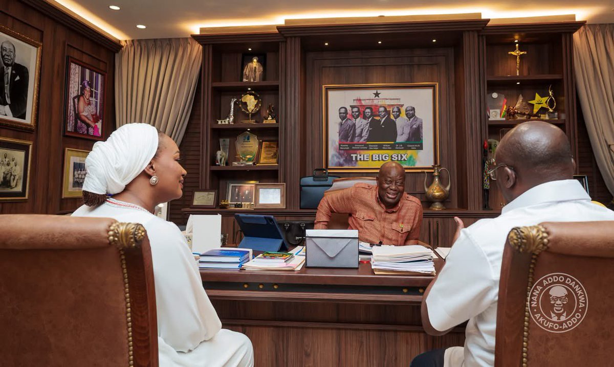 NAkufoAddo's tweet image. Newly-minted flagbearer of our great party, Dr. Mahamudu Bawumia and his spouse, @SBawumiaonX, paid a courtesy call on me yesterday, 3rd February, 2026. 

Eighteen years ago, I chose Dr. @MBawumia as my running mate. We stood side by side through four elections. I know his mind,…