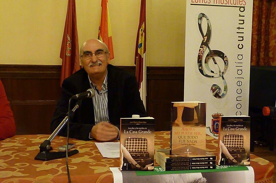 Recomiendo, que regaléis libros a la otra persona.
Si es alguno de los míos el elegido, muchas gracias.