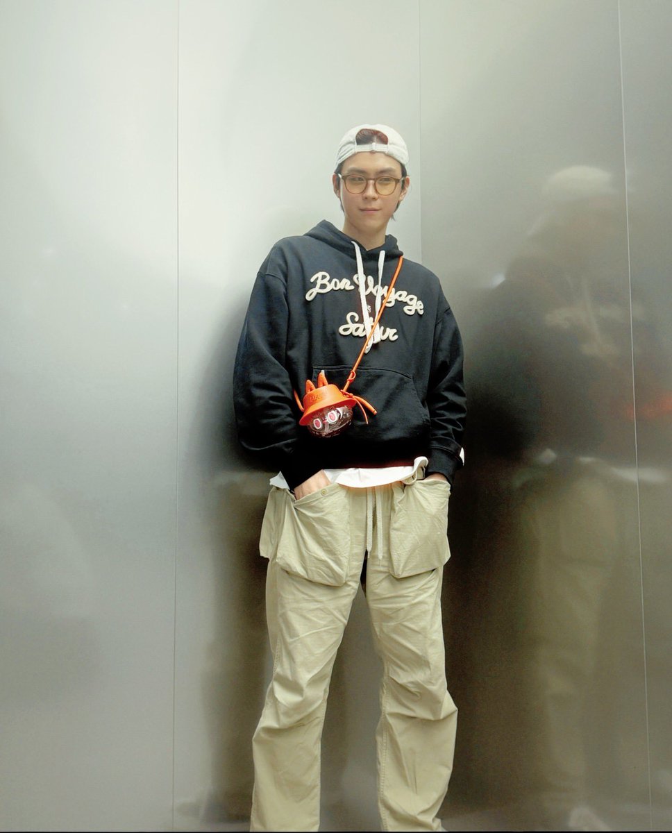 나 이제 알았어 어쩐지 익숙한 옷이더라니 잘 입고 있었네^^❤️