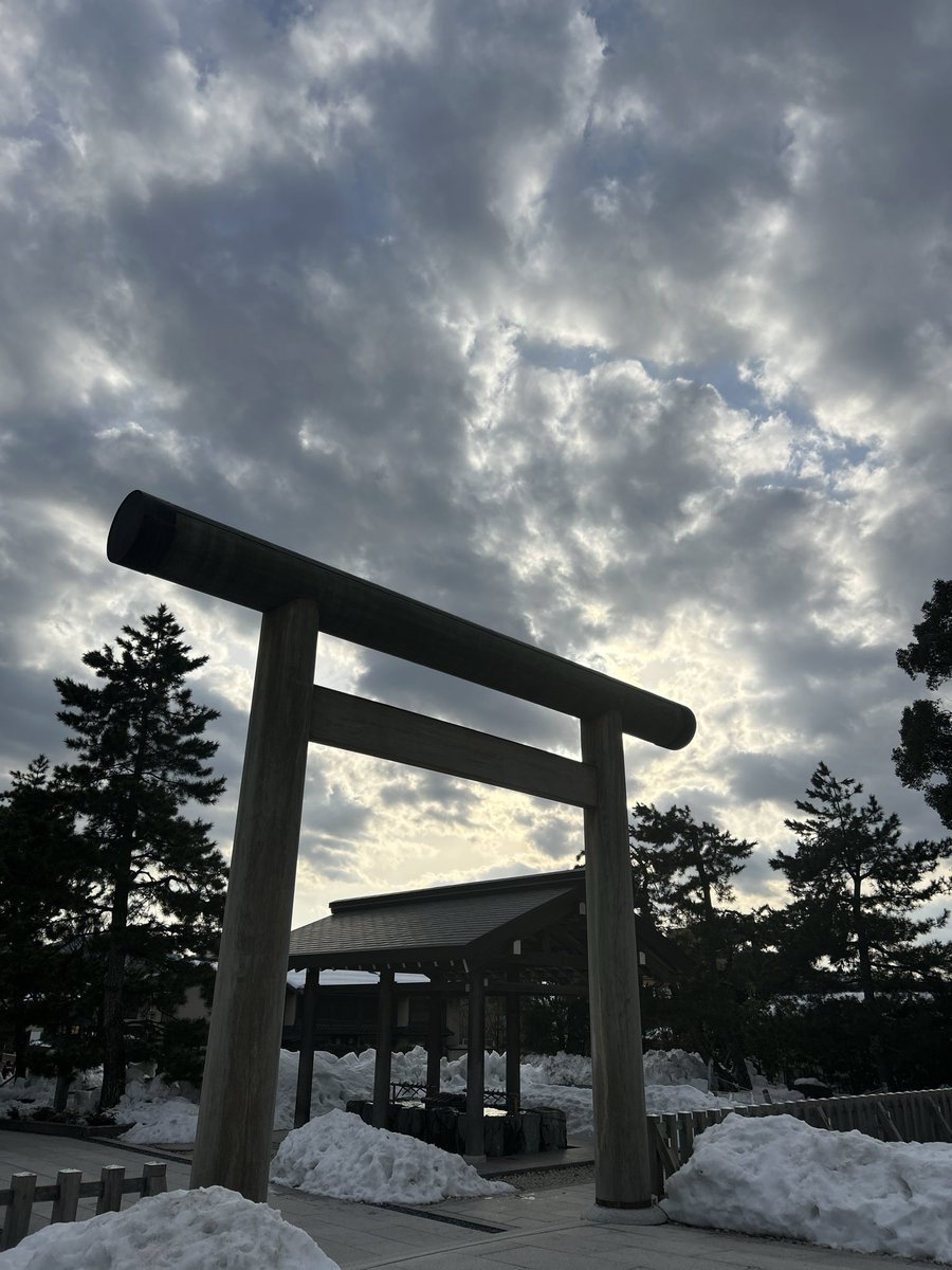 kakky1003's tweet photo. 立春の今日、行くといいですよとおすすめしていただいていた貴船神社奥宮へ
自分の中にあるパイプに澄んだ水が流れていくようでした
元出雲と元伊勢、真名井神社にも行けて大満足
道の駅で食べたお弁当もとても好みだった
総じてとてもよき日でございました https://t.co/DUIB49XZyc