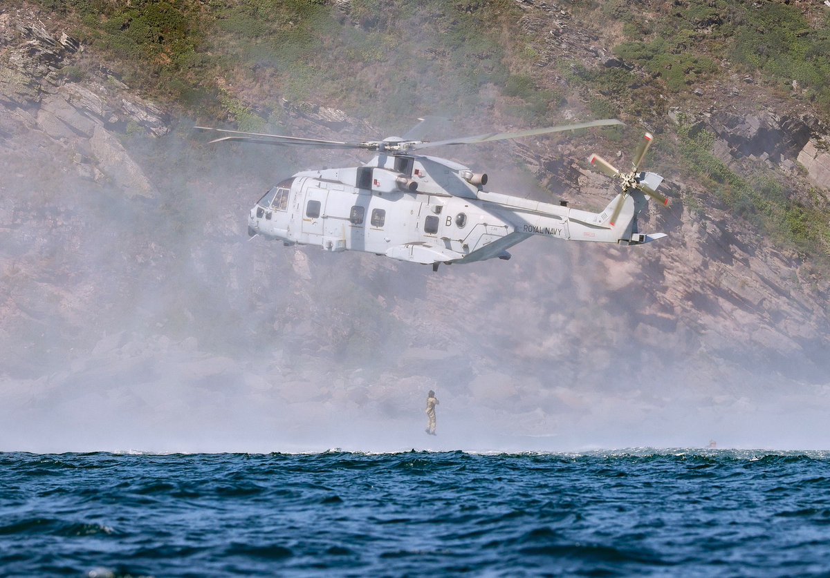 42 Commando Royal Marines tweet media