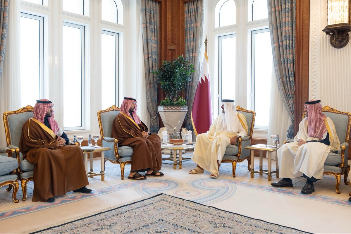 سمو الأمير المفدى يستقبل صاحب السمو الملكي الأمير خالد بن سلمان بن عبدالعزيز آل سعود وزير الدفاع بالمملكة العربية السعودية الشقيقة، والوفد المرافق، بمناسبة زيارته للبلاد، وذلك في مكتبه بالديوان الأميري.  bit.ly/46vqUaZ