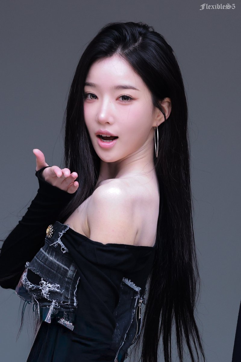 FlexibleS5's tweet image. 260204 HQ ❤️ #트리플에스 #tripleS #トリプルS #김유연 #유연 #KimYooyeon #YooYeon