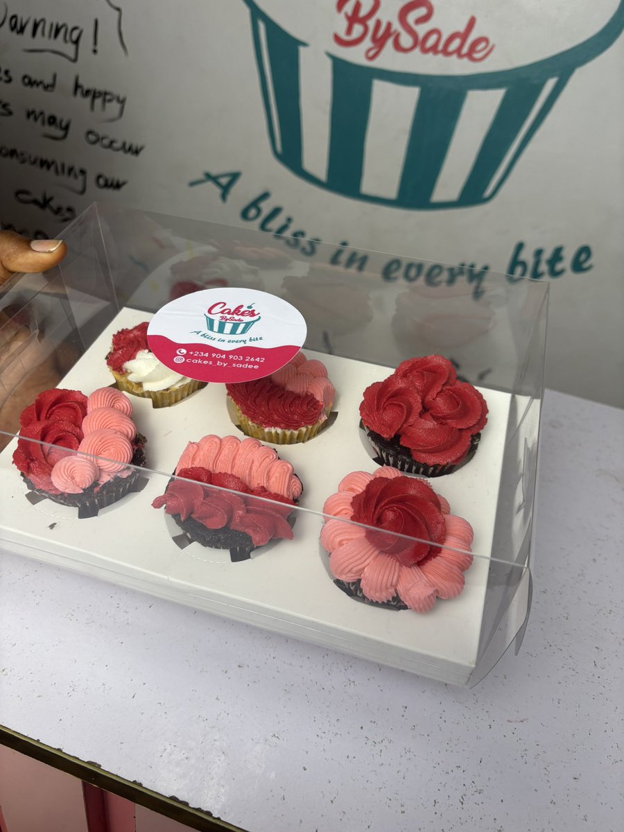 Cakesbysadee tweet media