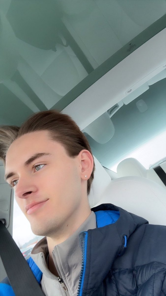 simonsybert's tweet image. 