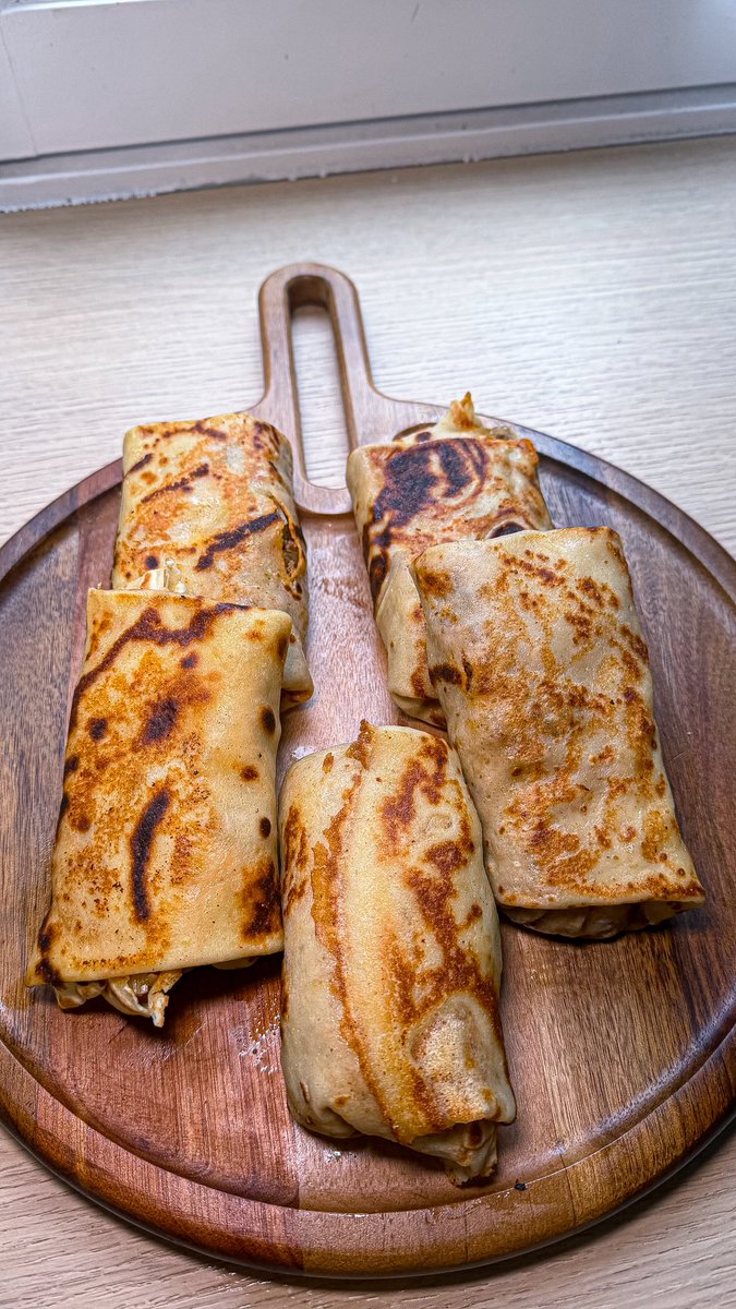 don_sido_'s tweet photo. Quand j’ai rien à faire j’aime bien me faire des crêpes salées à la viande hachée et cheddar miam un délice 🥞🥩

La recette en bas 👇 https://t.co/l8EbGv2LdQ