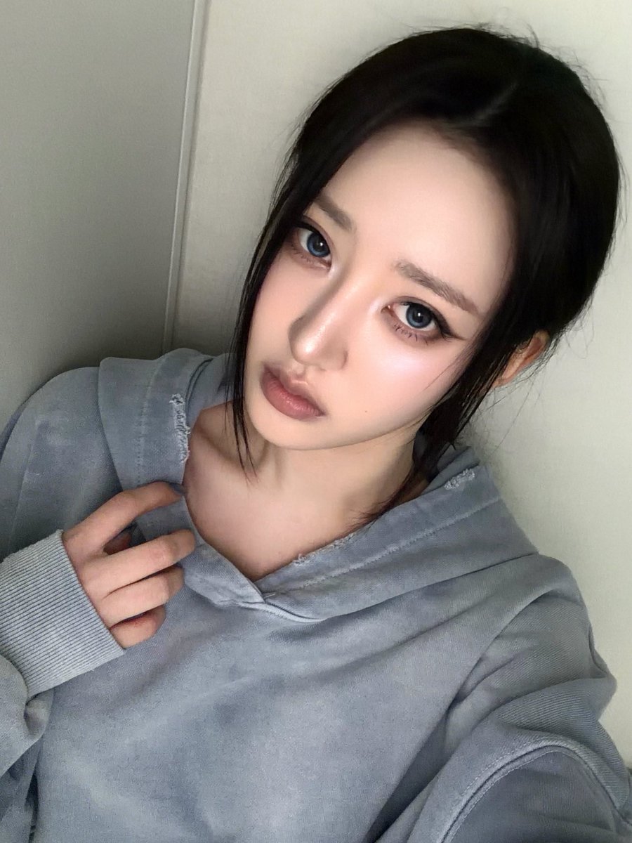 [🦭🖤] 우리의 전문✨ 패션위크 와녀감😎

#H1KEY #하이키 #ハイキー 
#HWISEO #휘서 #フィソ 
#GORUN