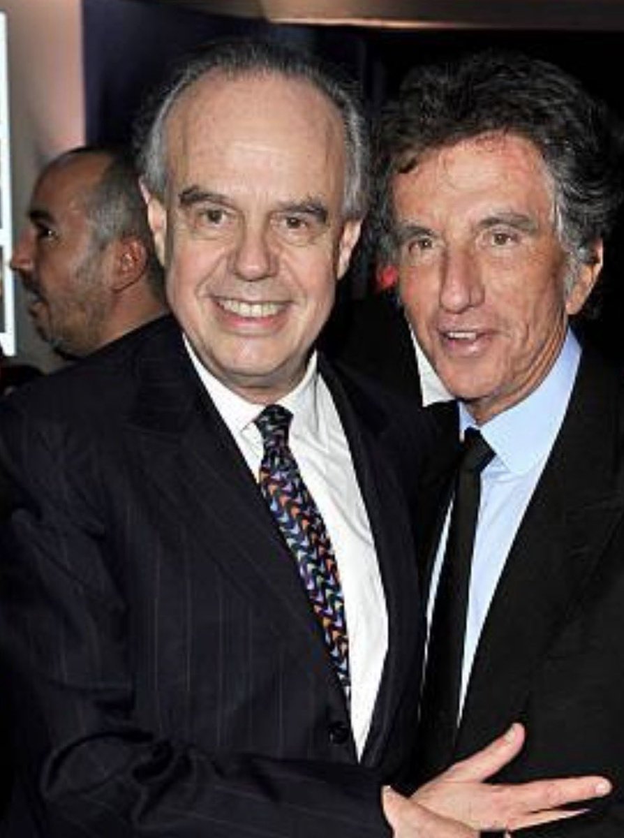 GiacomoFirenze's tweet photo. Bon nous voilà rassuré @jack_lang vient de nous confirmer sur tous les plateaux TV et radios qu’il ne savait pas que Epstein était un pedophile , comme ses anciens copains Pierre Berger, YSL , et Frédéric Mitterrand. Voilà alors arrêtez d’embêter notre petit ange 👼 merci https://t.co/kVGsGzxKcu