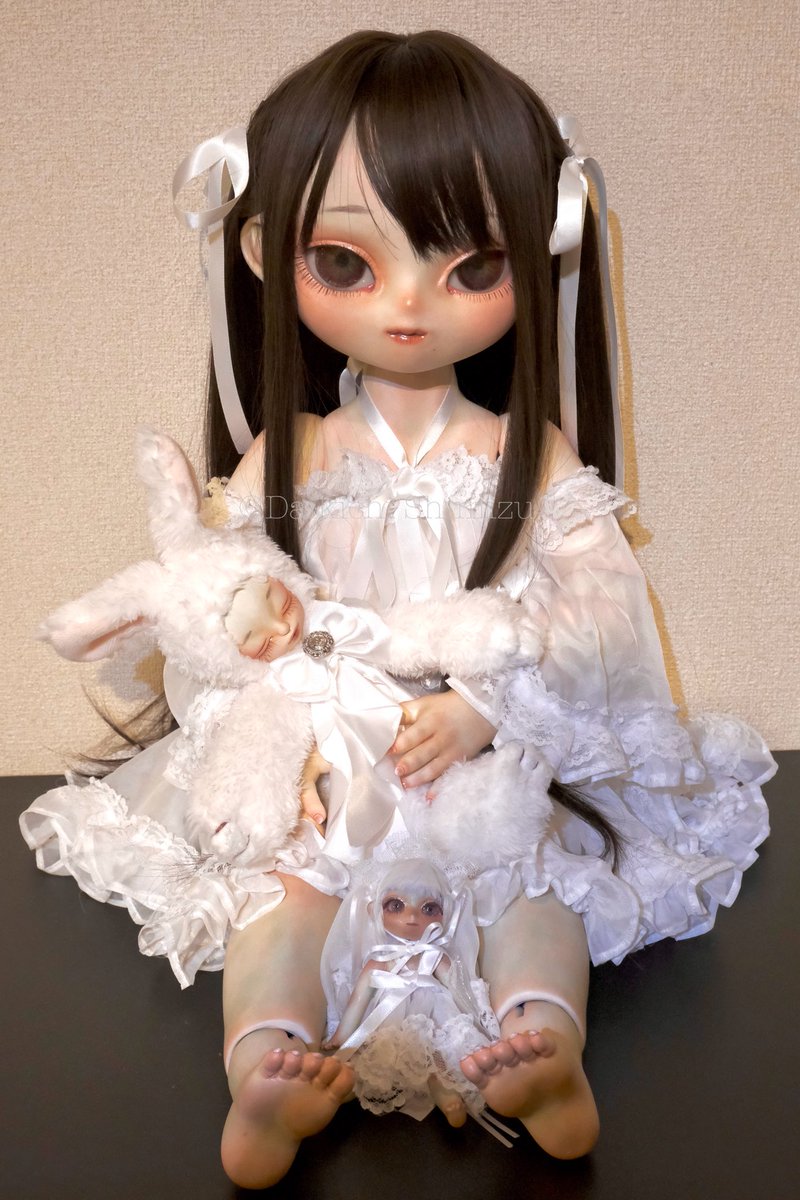 大きな瞳のお人形さん

#球体関節人形　#artdoll　#創作　#art