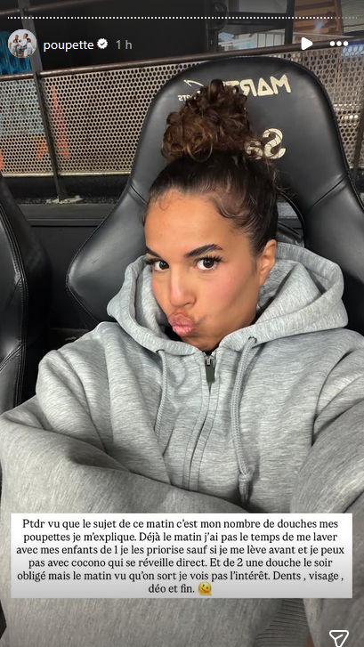 bkant's tweet photo. Rien d'anormal, ce matin, avec sa DA, elle trollait. Maintenant, partout, ça cause de Kenza, de déo et de la douche. #poupettekenza #muscintime https://t.co/g8vSy59zDR
