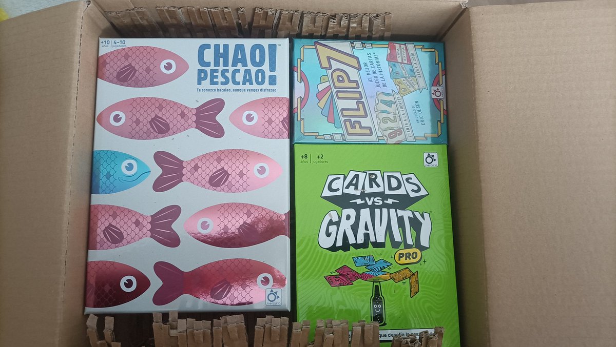 fserranoes's tweet photo. Creo que es el 3er Chao Pescao que compro ya en JugamosUna 🤣 Además ha quedado un pedido muy mercuriano https://t.co/xEyfoaimPm