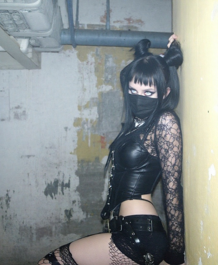 goonwebsite's tweet photo. Basement Dweller. 🖤🥀 https://t.co/wHqMNA6AJT
