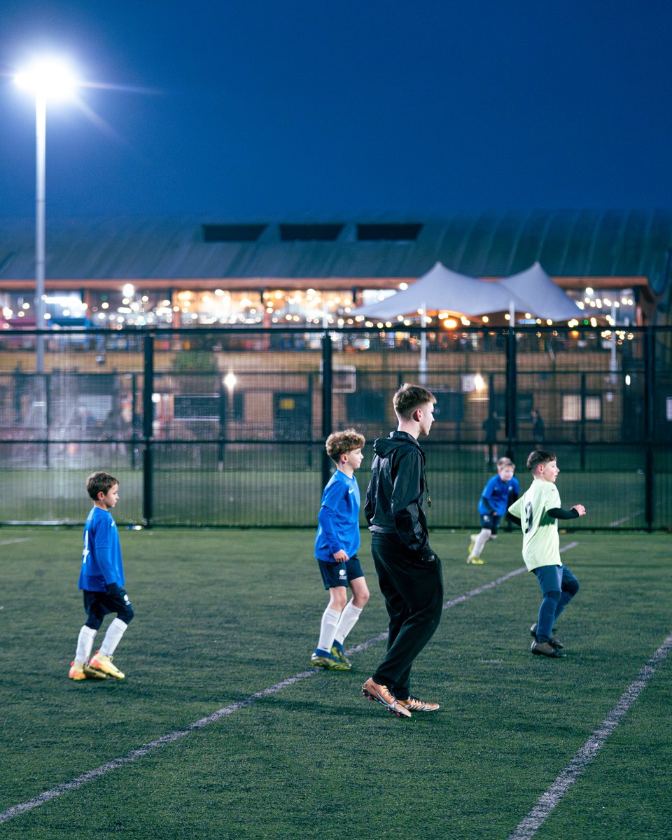 J.Ellis Football tweet media