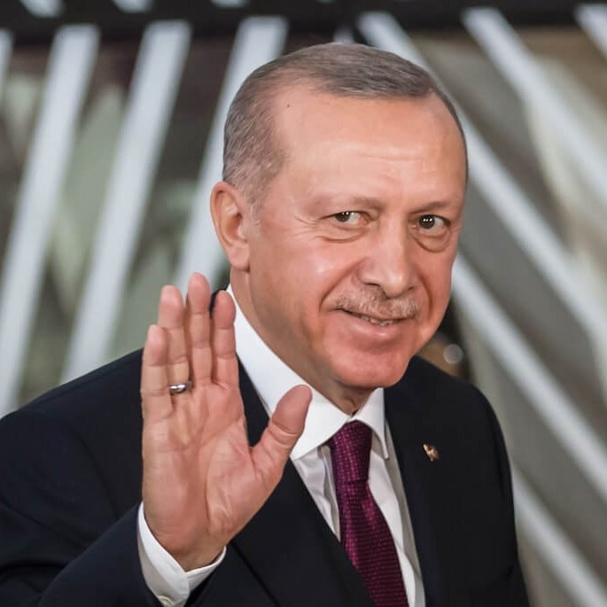 🚨 𝗡𝗘𝗪: Turkish President Erdogan has helped Fenerbahce in the N'golo Kante transfer. 

Prior, there were registration issues with UEFA because the transfer documents were registered too late.