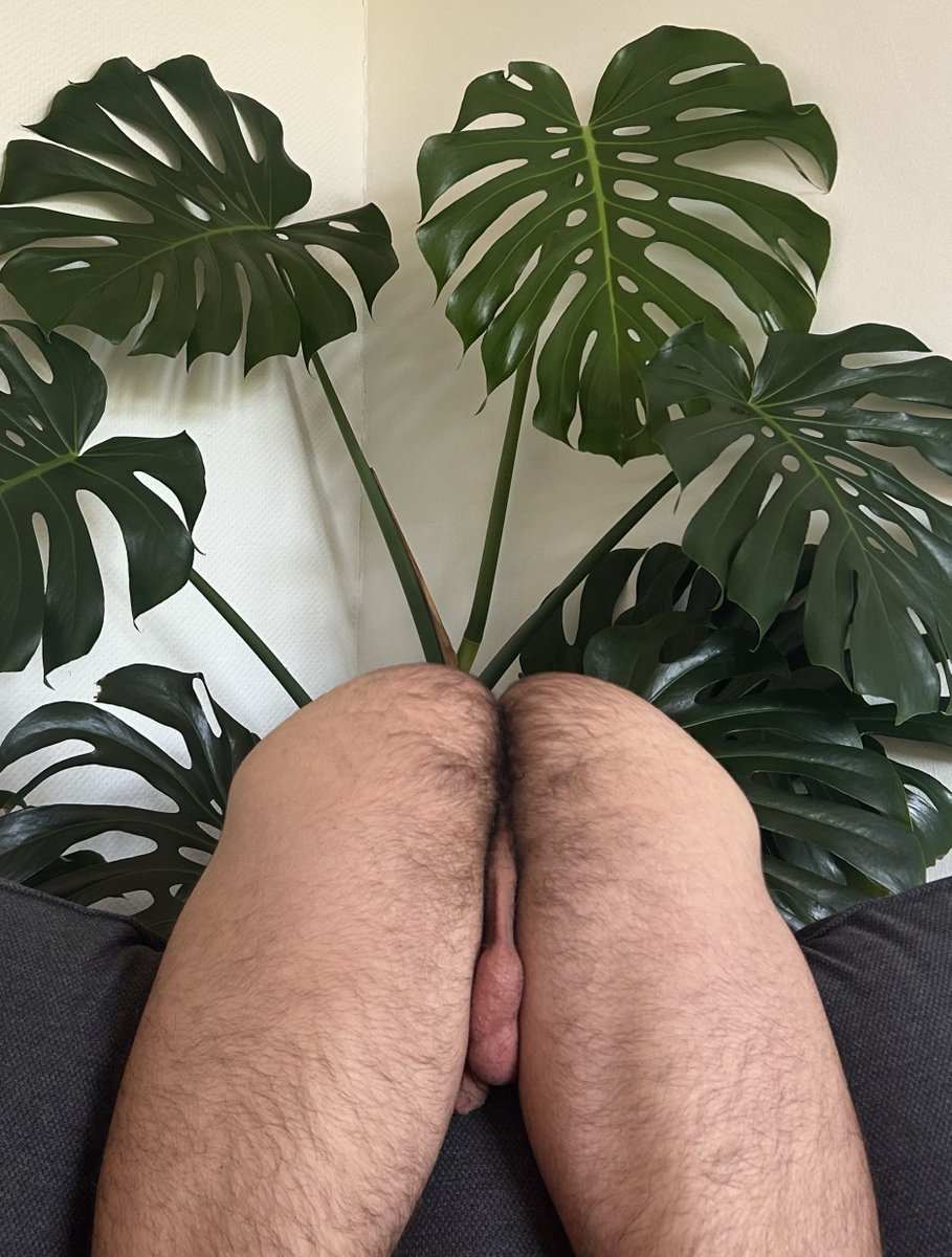hungry for a hairy bussy??