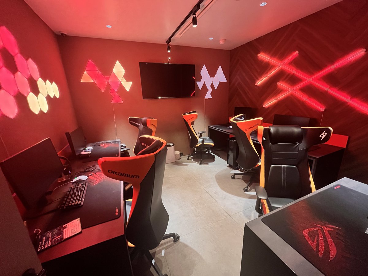 Kamojya's tweet photo. ポケユナ社会人リーグ出ます観てね🦆
弊社esports Style UENOから！
第一試合と第五試合が配信卓です〜👀
#A6L https://t.co/NfWhr2Aq7Y