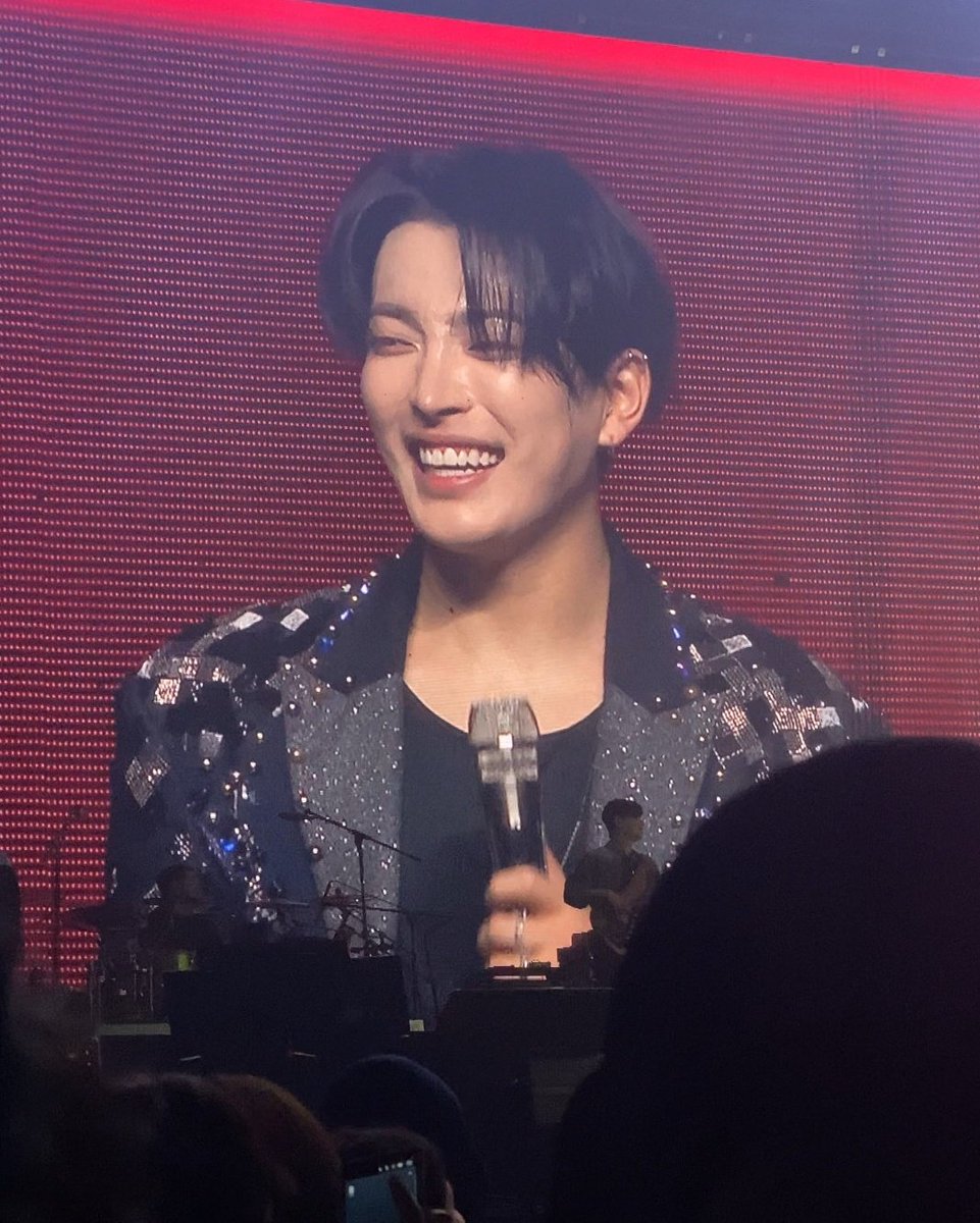 aru ❤️‍🩹 tweet media